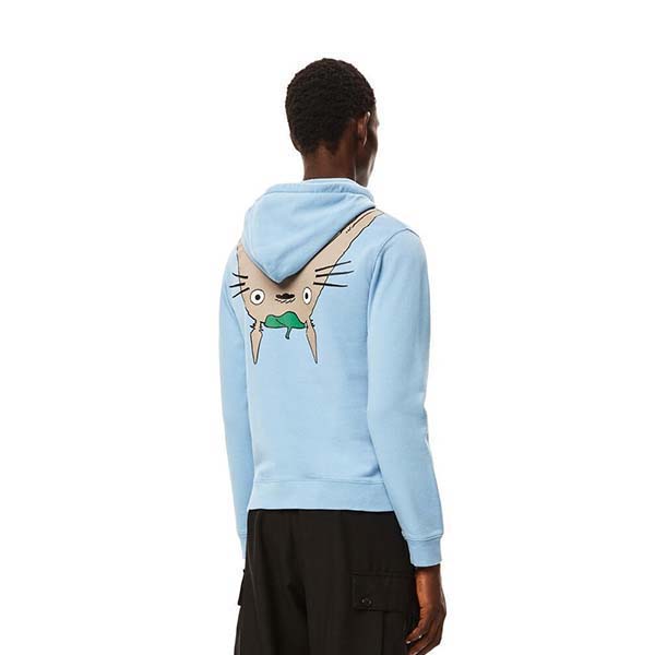 素敵に着こなしてますね ロエベ×となりのトトロ*コットンフーディ カラバリ