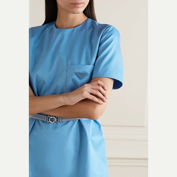 大人気!プラダコピー ベルトアップリケナイロンミニドレス