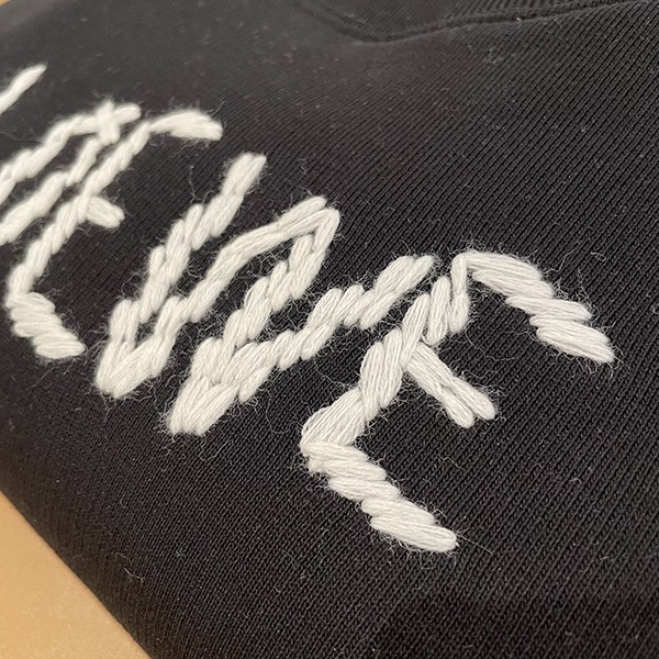 【新作で完売目前!】ロエベ エンブロイダリー スウェットシャツ コピー