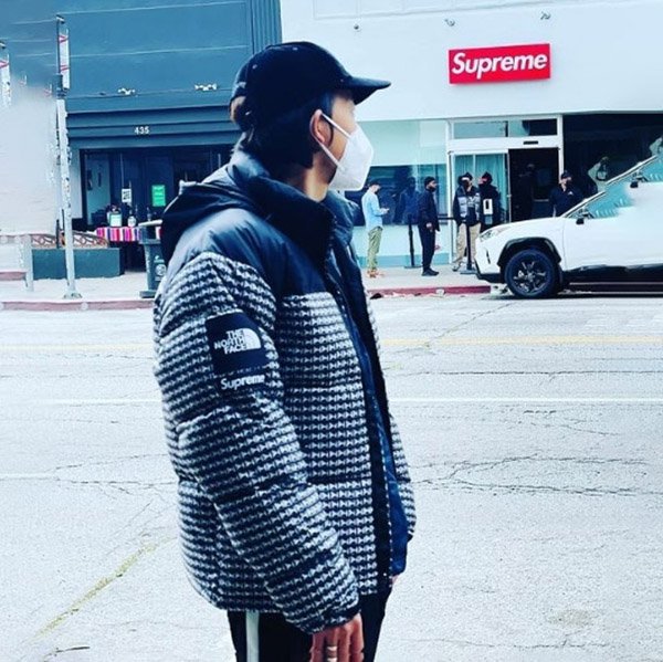 ☆入手困難21SS☆シュプリーム/ノースフェイス コピー Nuptse ダウンジャケット