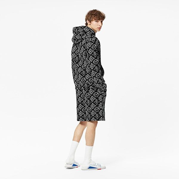 ?ルイヴィトン NBAストゥラティージクフラワー パーカー 偽物 1A8X0R