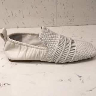 最旬セリーヌ靴コピー 2017-18AWホワイト 女度アップ 一目惚れ フラット