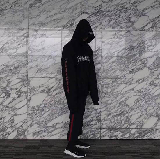 バレンシアガ ニットソック スニーカー ソックススニーカー ブラックホワイトブラック530349W05G0