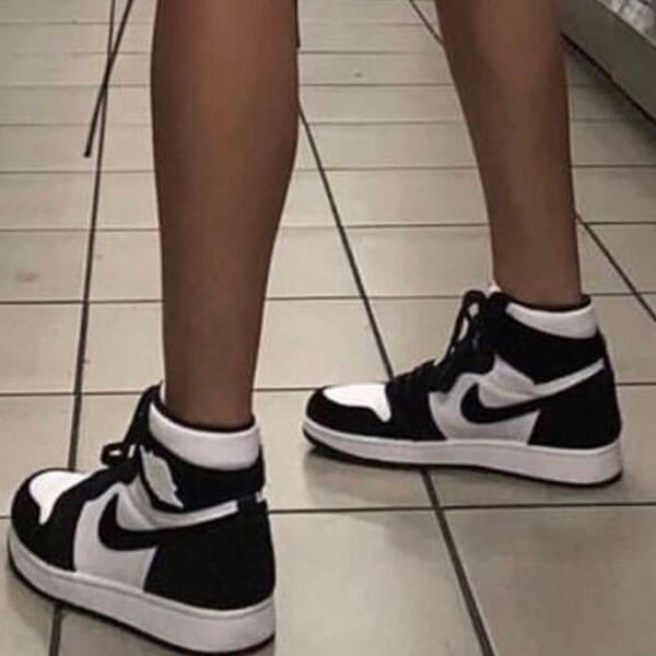 入手困難!ナイキ エアージョーダン コピー ナイキ Wmns Air Jordan 1 Retro High OG 'Twist' CD0461 007