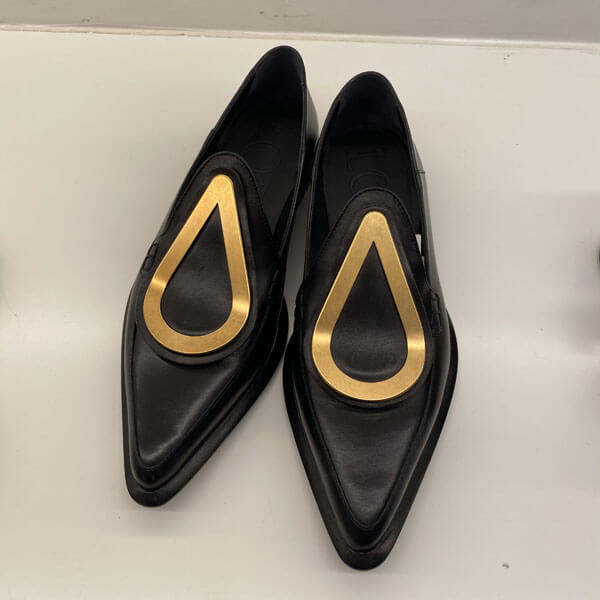 【VIPセール!少数入荷】ロエベおしゃれゴールドバックルパンプス