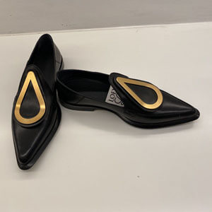 【VIPセール!少数入荷】ロエベおしゃれゴールドバックルパンプス