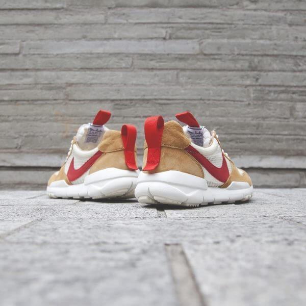 先行発売!トムサックスコラボ!Tom Sachs x ナイキ偽物 Mars Yard 2.0