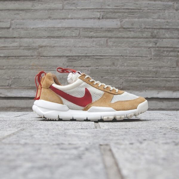 先行発売!トムサックスコラボ!Tom Sachs x ナイキ偽物 Mars Yard 2.0