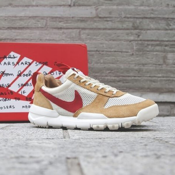 先行発売!トムサックスコラボ!Tom Sachs x ナイキ偽物 Mars Yard 2.0