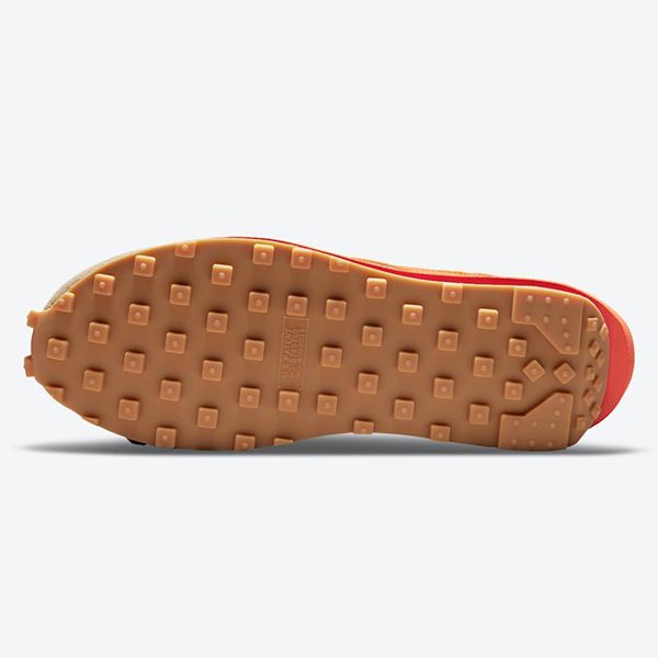 人気限定コラボ♪クロット x サカイ x ナイキ LD ワッフル 偽物 オレンジ ブレイズ DH1347-100