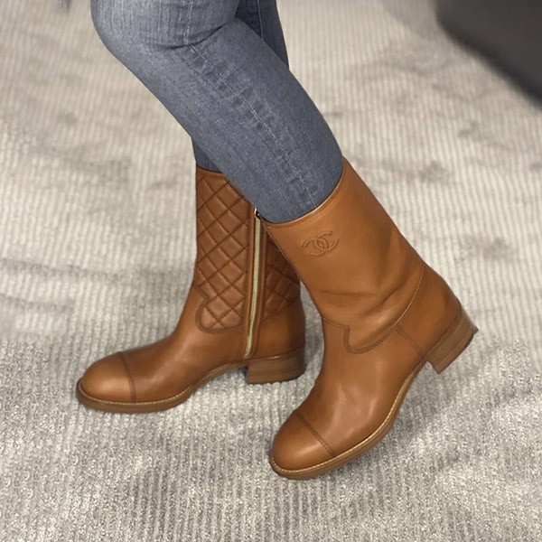 *大人気*シャネル新作 カーフスキン ミドルブーツ 偽物 BLACK☆2色