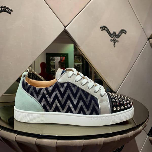 21SS 新作ルブタンスーパーコピー Jr Spikes Orlato ★ スニーカー 1210327CMA3