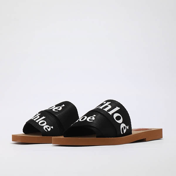 クロエ ウッディ キャンバス WOODY フラットミュール 偽物 CHC19U18808101