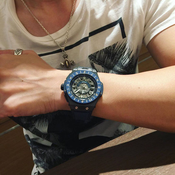 ウブロ スーパーコピービッグバン ウニコ カーボンGMTブルーセラミック 471.QL.7127.RX