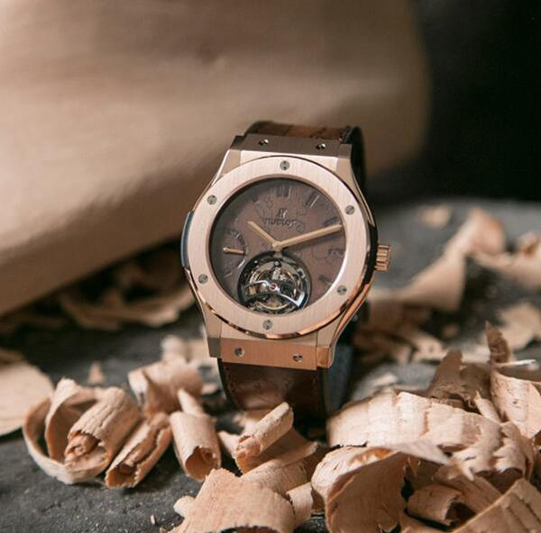 ウブロスーパーコピー クラシックフュージョン トゥールビヨン 5デイパワーリザーブ ベルルッティ スクリット キングゴールド