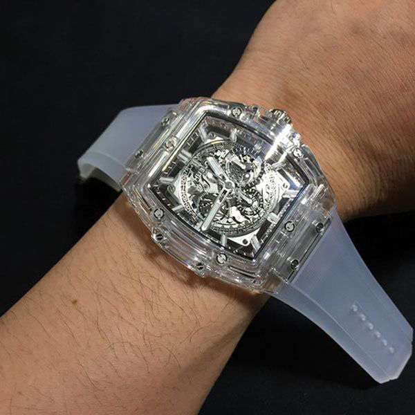 ウブロ スーパーコピー スピリット オブ ビッグバン サファイア 601.JX.0120.RT