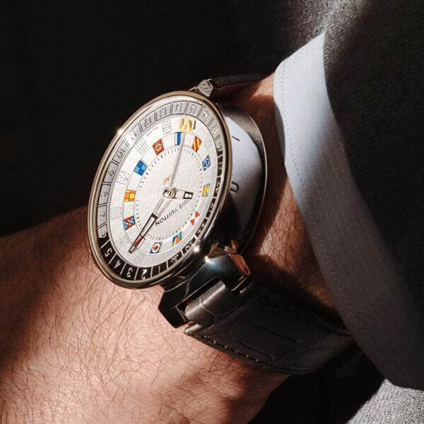 ルイヴィトン時計 TAMBOUR MOON DUAL TIME SILVER 44 コピー QA096Z