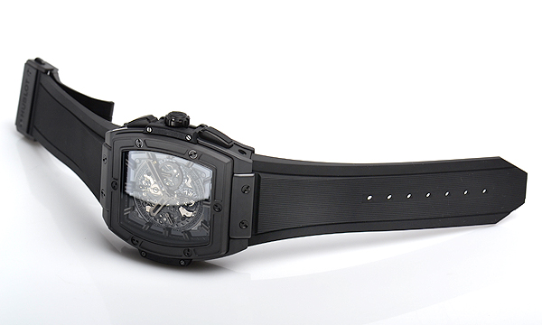 ウブロ スーパーコピー スピリット オブ ビッグバン オールブラック 641.CI.0110.RX