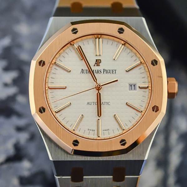 オーデマピゲ ロイヤルオーク スーパーコピー41mm 15400SR.OO.1220SR.01