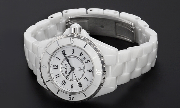 シャネルJ12 スーパーコピーH0968 33mm ホワイトセラミックブレス ホワイト