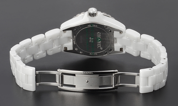 シャネルJ12 スーパーコピーH0968 33mm ホワイトセラミックブレス ホワイト