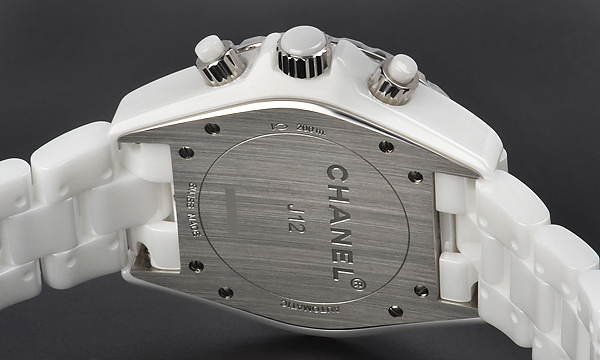 シャネルJ12 スーパーコピーH1008 クロノグラフ ホワイトセラミックブレス ベゼルダイヤ ホワイト