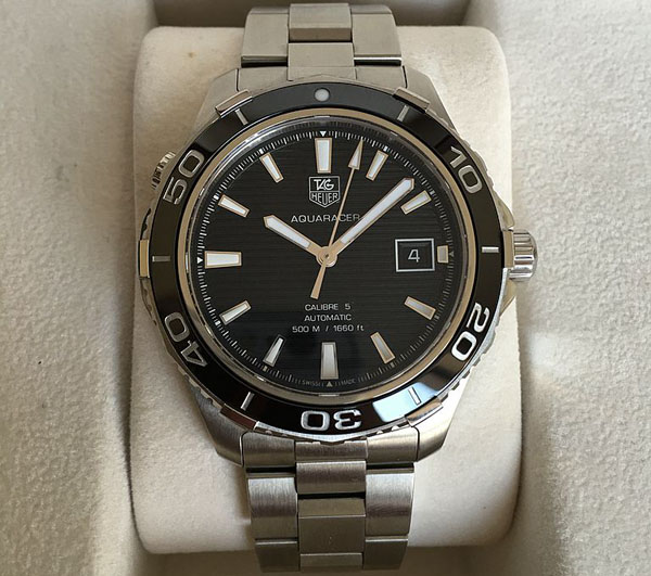 タグホイヤー アクアレーサー スーパーコピーWAK2110.BA0830 キャリバー5 500M ブラック